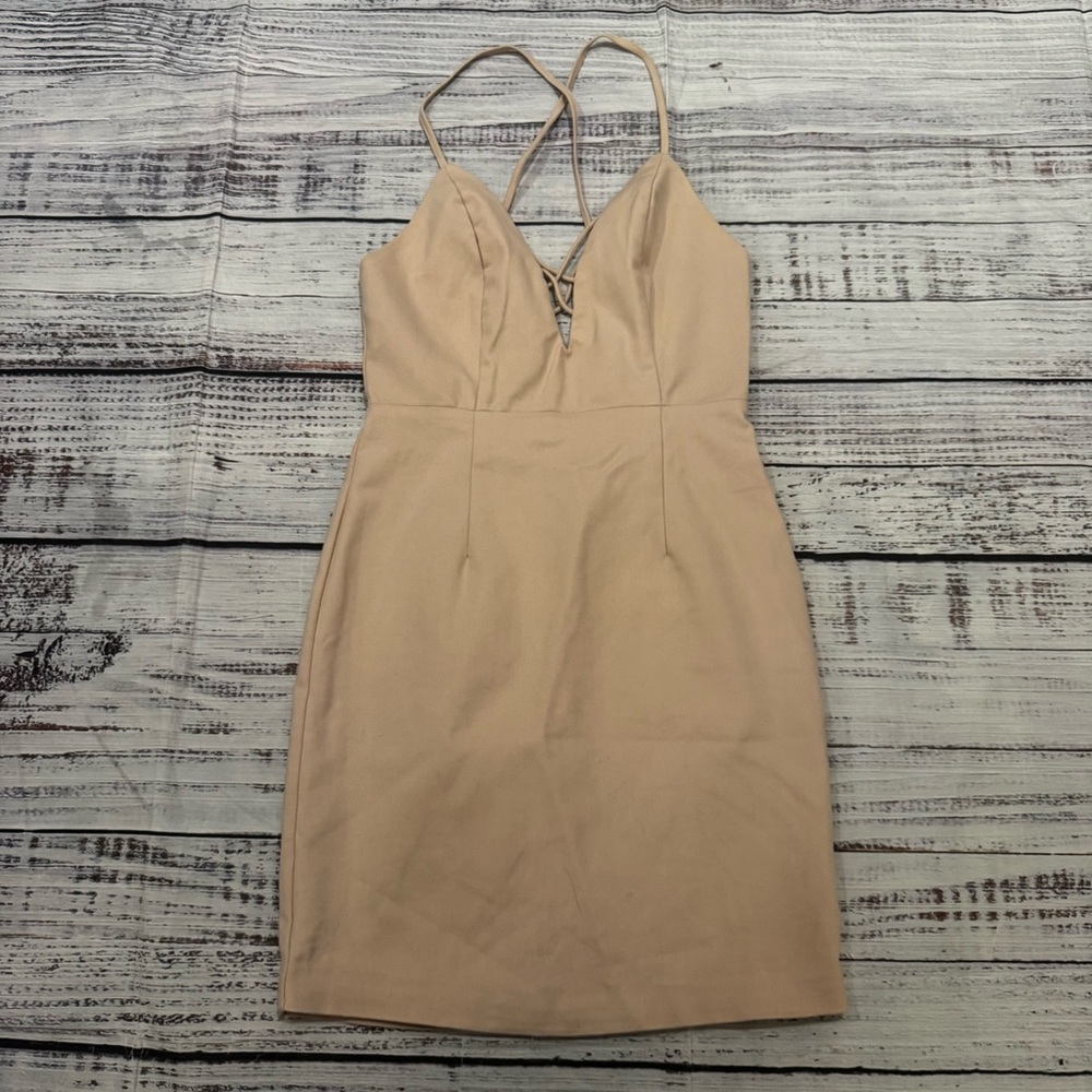 Fitted light pink dress by luvalot size 4